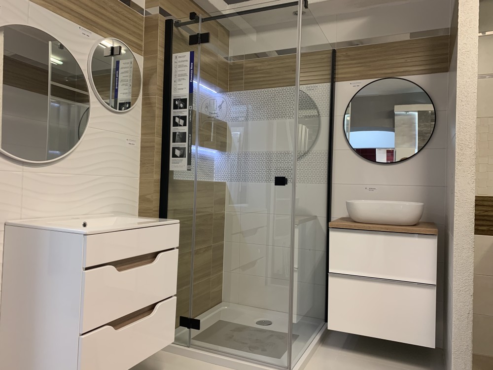 Zdjęcie kabiny prysznicowej w Salonie Łazienek w Rudzie Śląskiej
